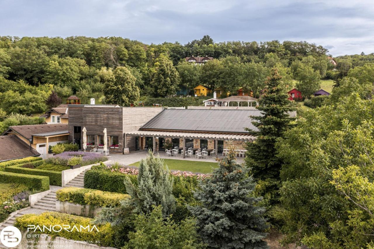 Bed and Breakfast Panorama Birtok - Wellness Panzio, Konferencia Es Rendezvenykoezpont Győrújbarát Exterior foto